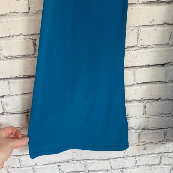 Blue Flare Leggings - Picture 3 of 6